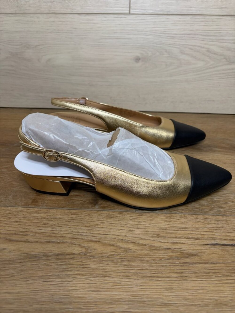 Naturalizer Banks Slingback Pumps Drak Gold Leather Size 7.5M